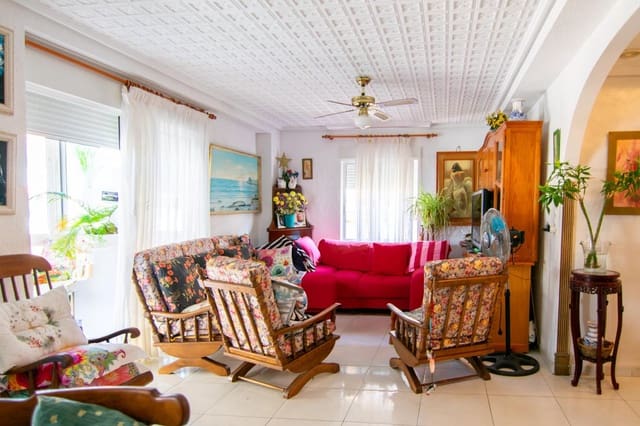 3 bedroom Flat for sale in Gran Playa, Santa Pola with garage - € 220,000 (Ref: 9022230)