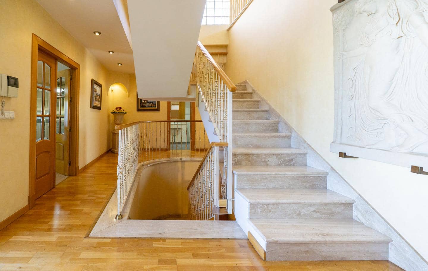 5 soverom Villa til salgs i Cox med garasje - € 530 000 (Ref: 9035595)