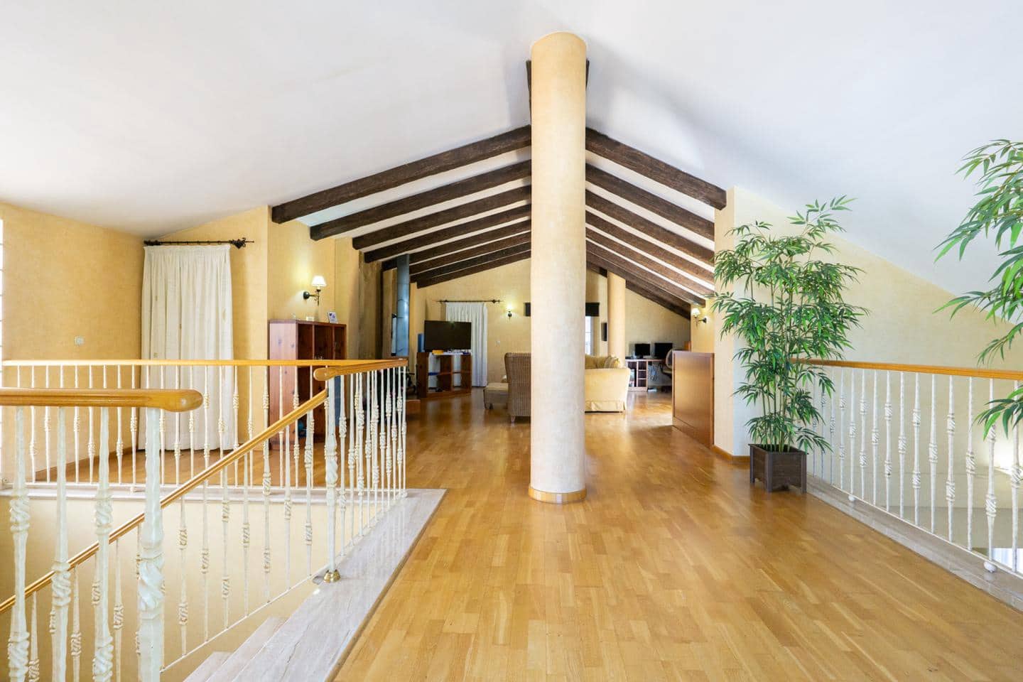 5 soverom Villa til salgs i Cox med garasje - € 530 000 (Ref: 9035595)