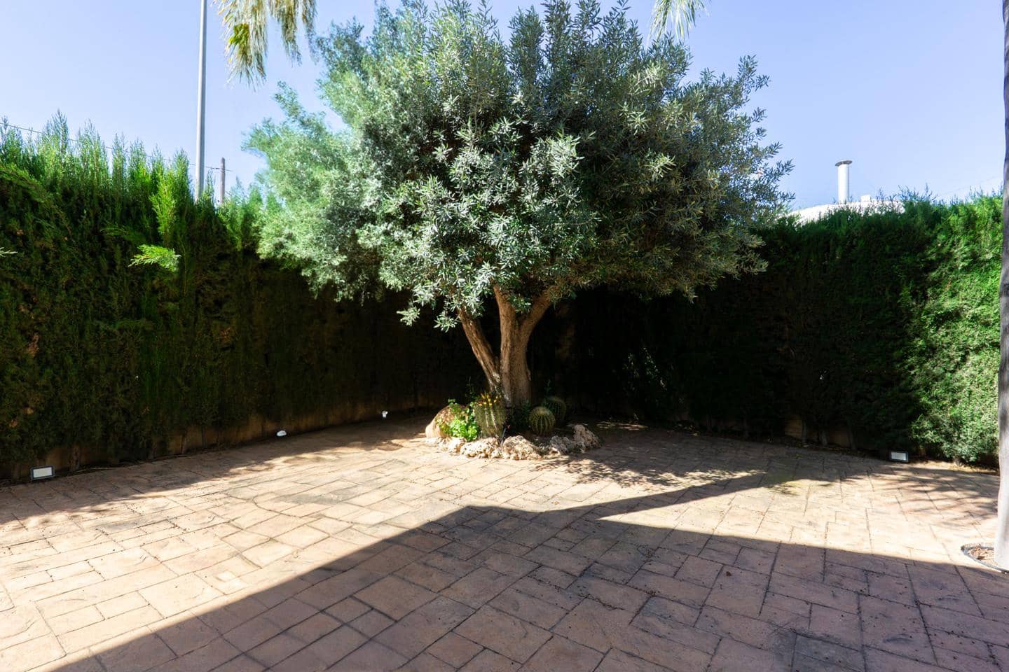 5 soverom Villa til salgs i Cox med garasje - € 530 000 (Ref: 9035595)