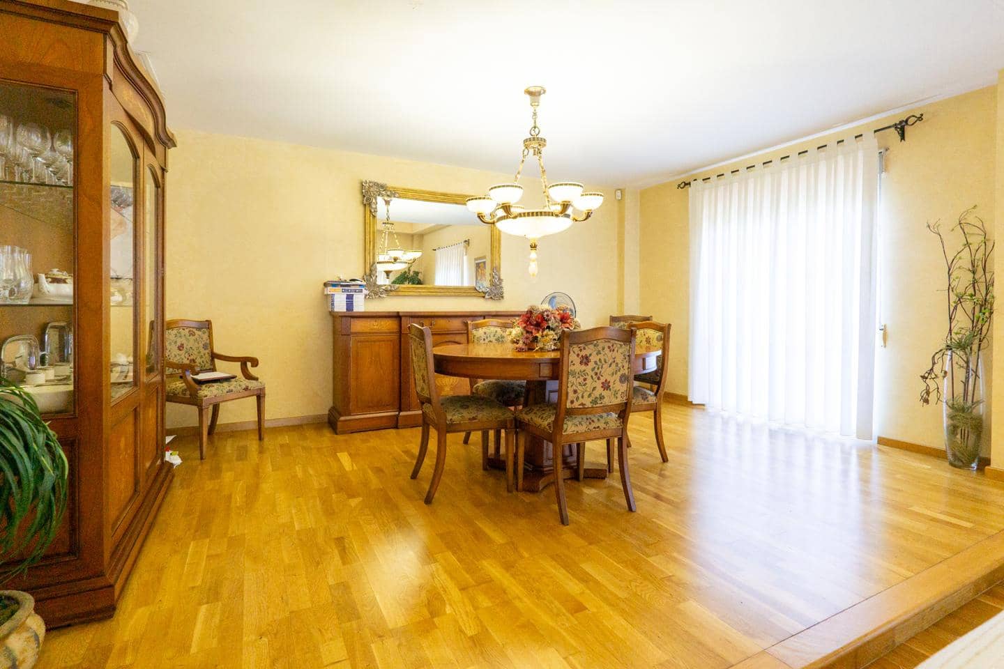 5 soverom Villa til salgs i Cox med garasje - € 530 000 (Ref: 9035595)