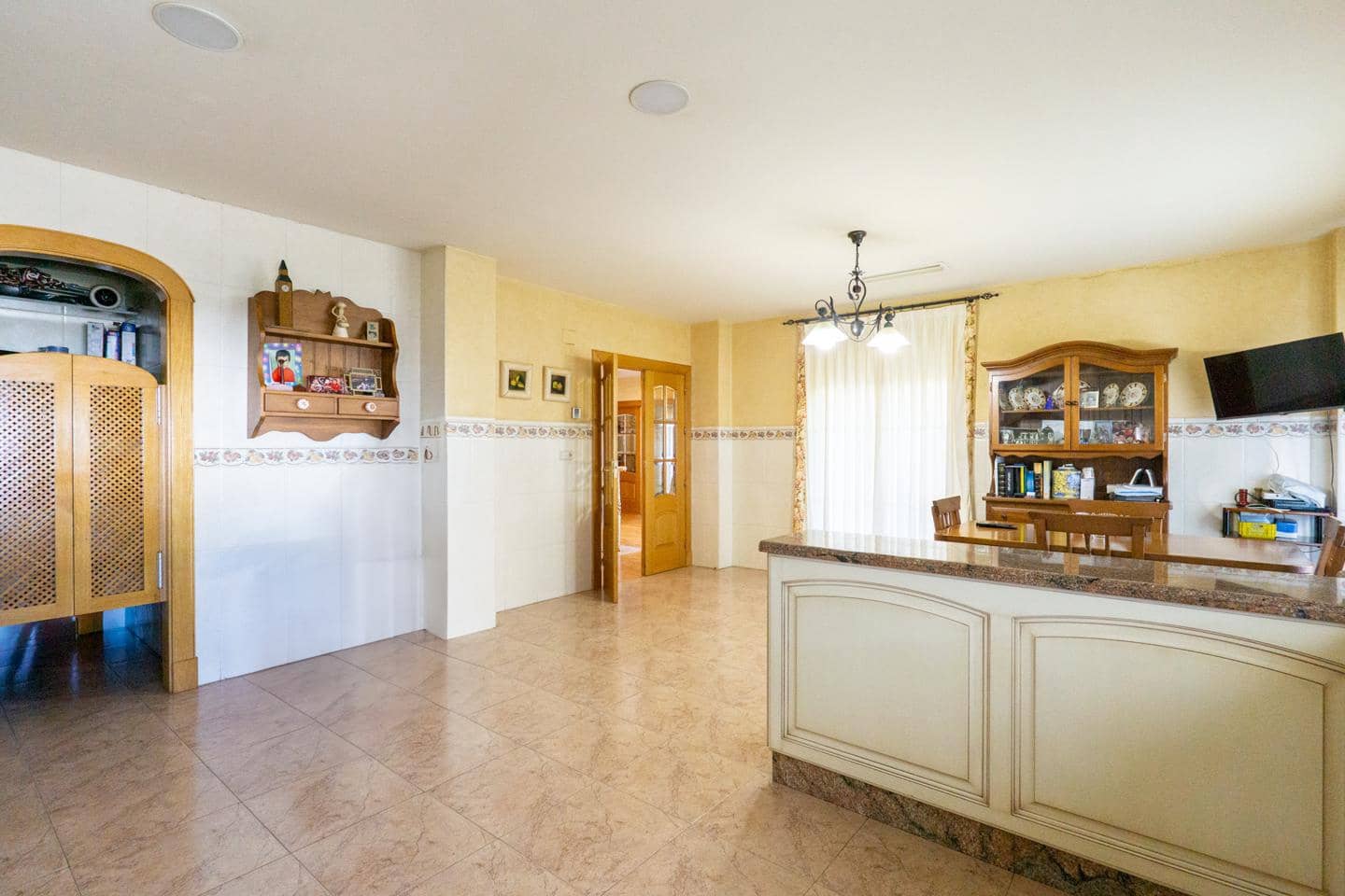 5 soverom Villa til salgs i Cox med garasje - € 530 000 (Ref: 9035595)