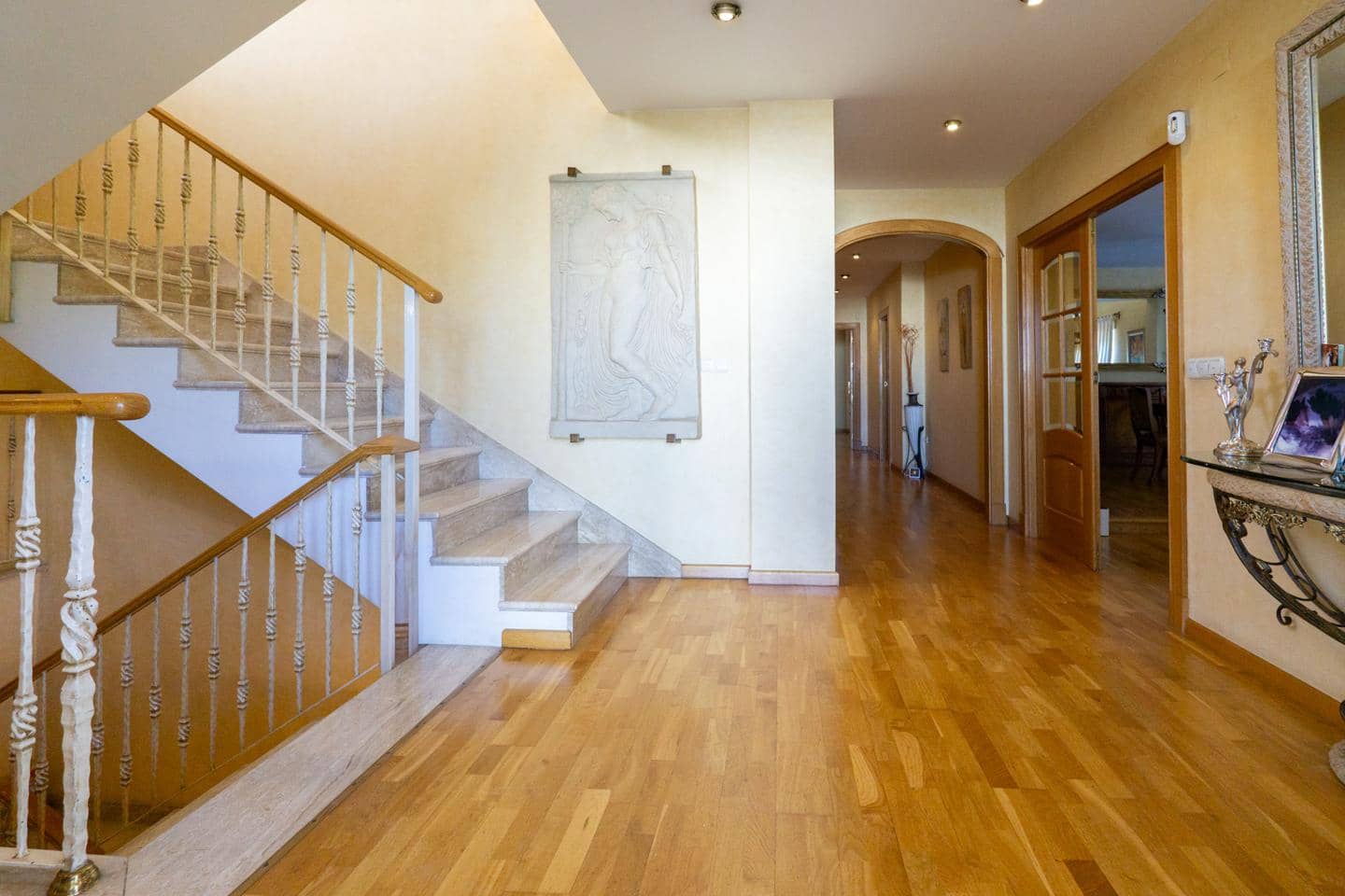 5 soverom Villa til salgs i Cox med garasje - € 530 000 (Ref: 9035595)