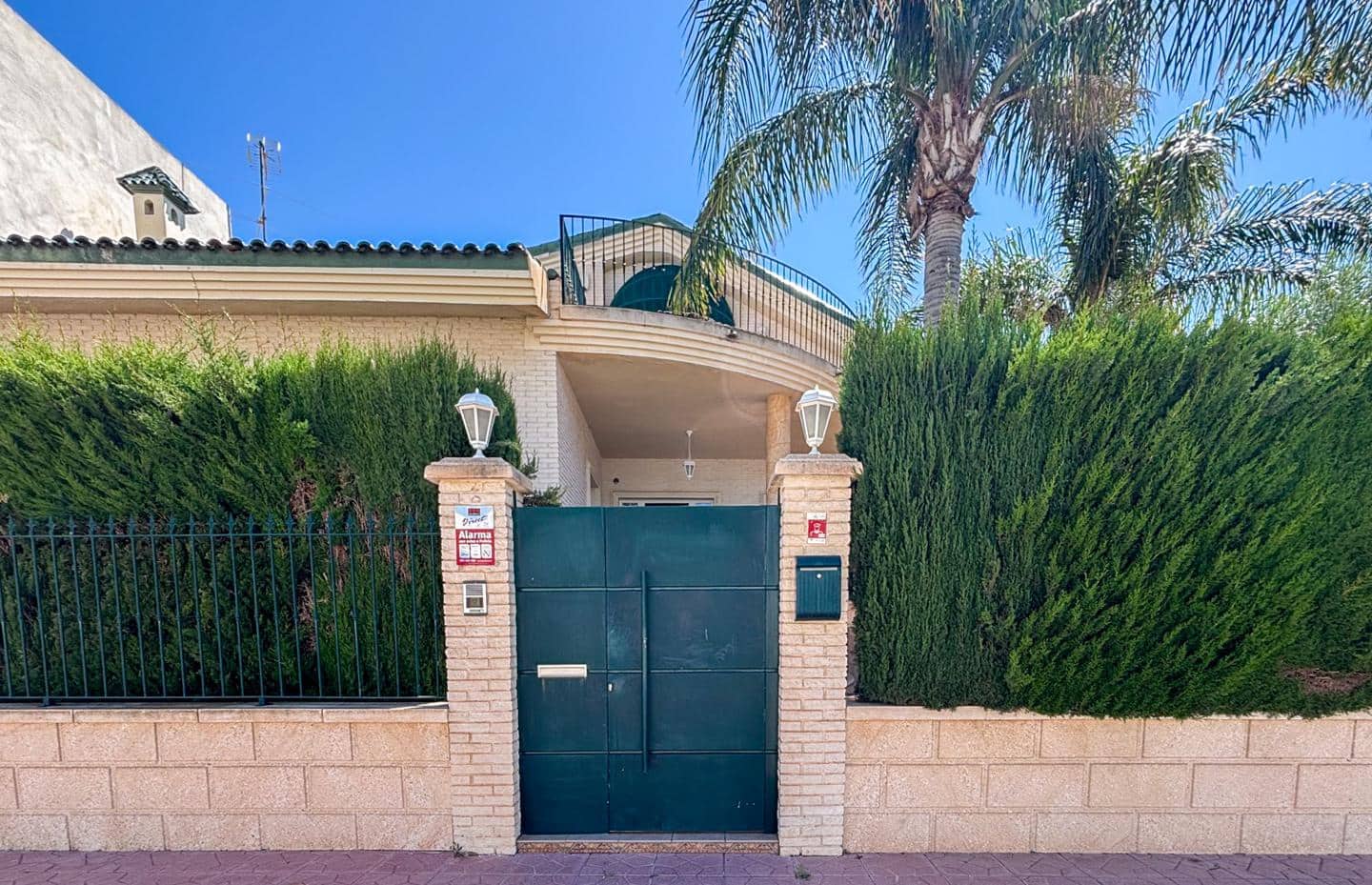 5 soverom Villa til salgs i Cox med garasje - € 530 000 (Ref: 9035595)