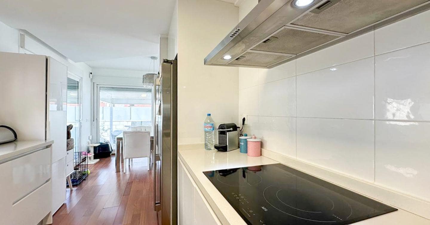 4 soveværelse Villa til salg i Gran Alacant med swimmingpool garage - € 690.000 (Ref: 9066604)