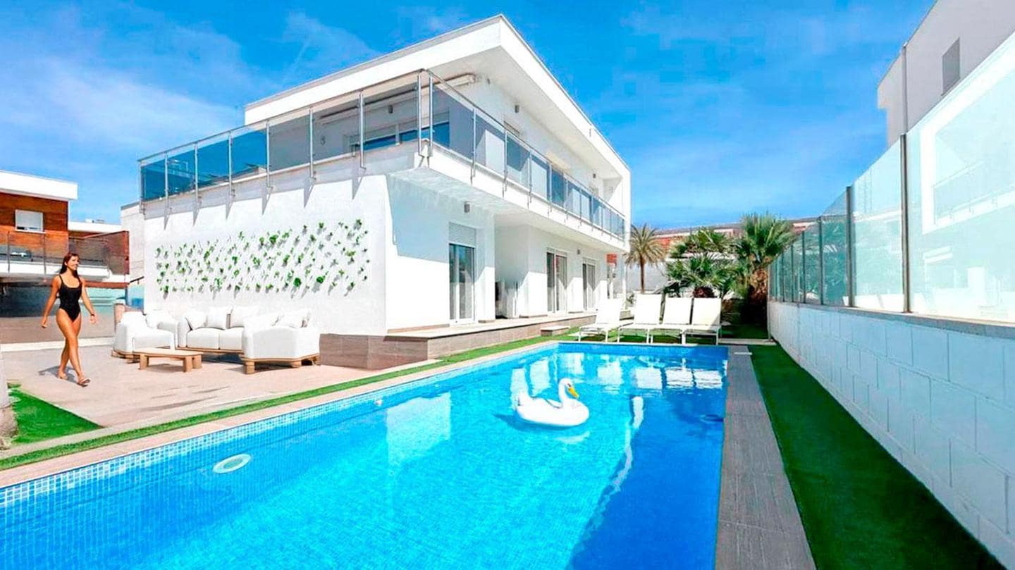 4 soveværelse Villa til salg i Gran Alacant med swimmingpool garage - € 690.000 (Ref: 9066604)