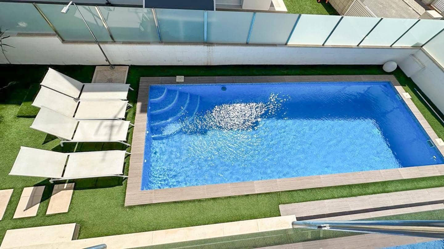 4 soveværelse Villa til salg i Gran Alacant med swimmingpool garage - € 690.000 (Ref: 9066604)