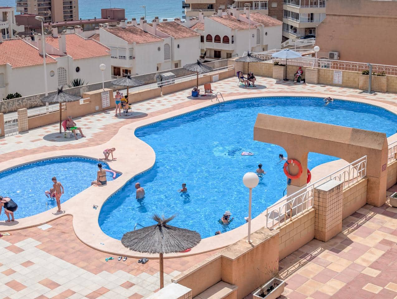 2 chambre Appartement à vendre à Arenales del Sol avec piscine garage - 235 000 € (Ref: 9099730)