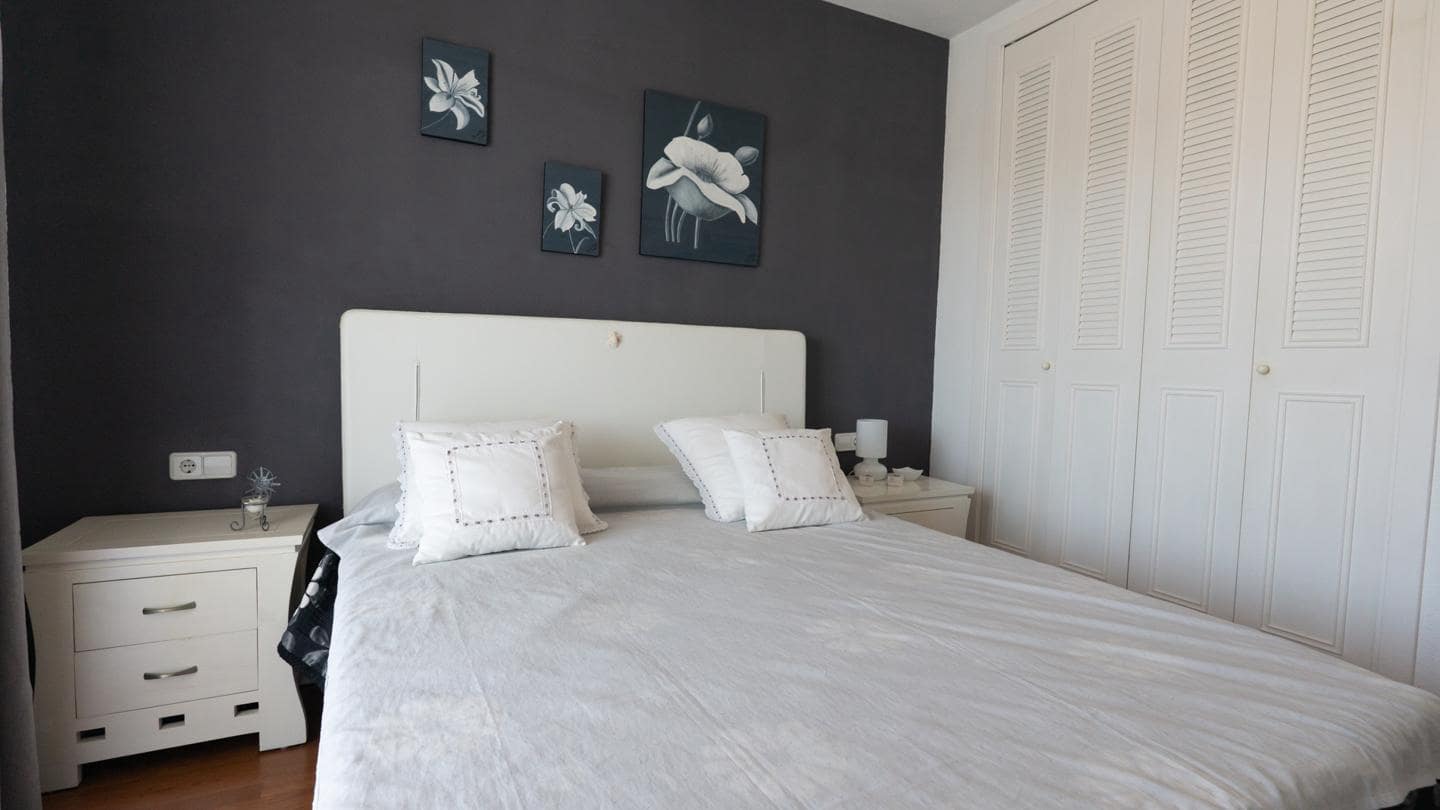 2 chambre Appartement à vendre à Arenales del Sol avec piscine garage - 235 000 € (Ref: 9099730)