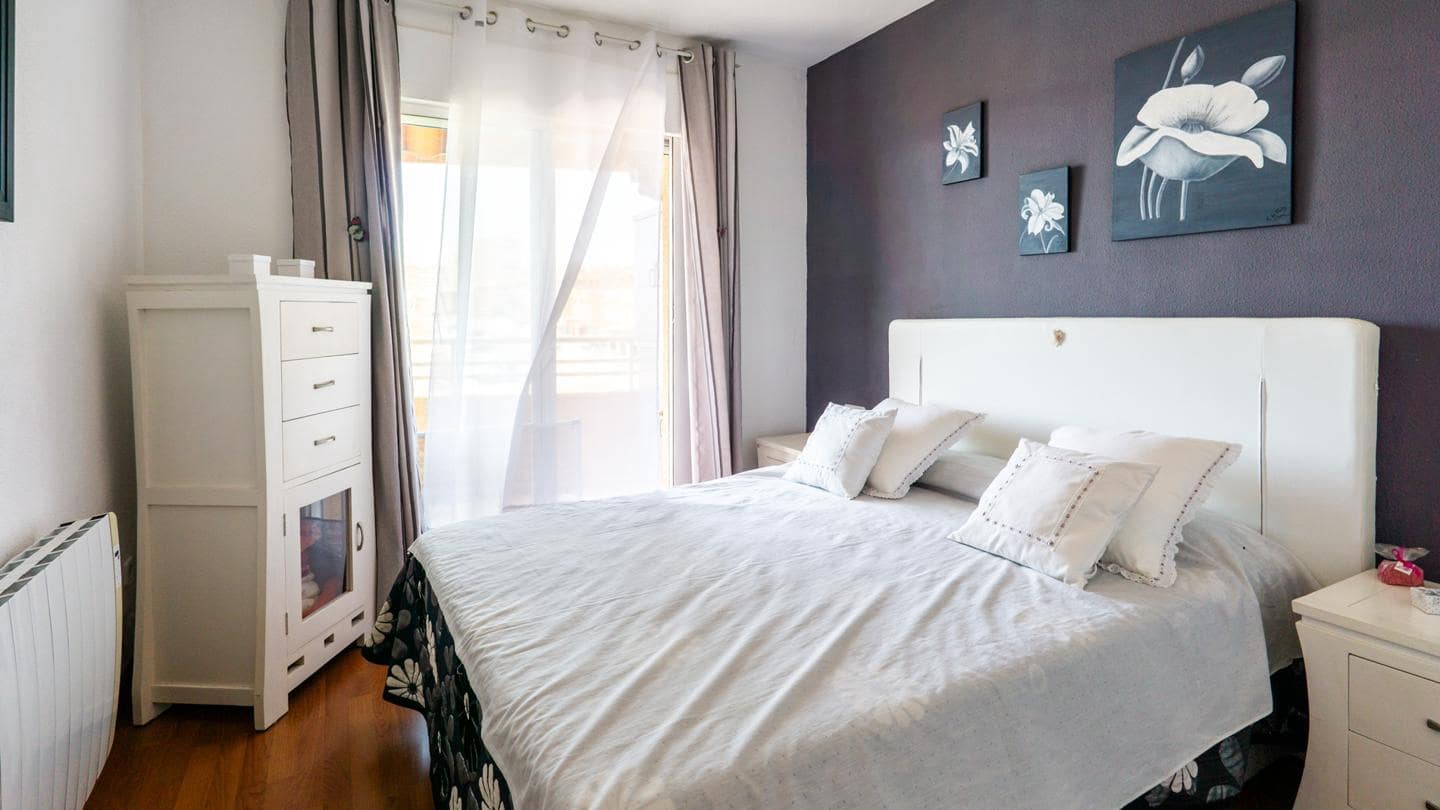 2 chambre Appartement à vendre à Arenales del Sol avec piscine garage - 235 000 € (Ref: 9099730)