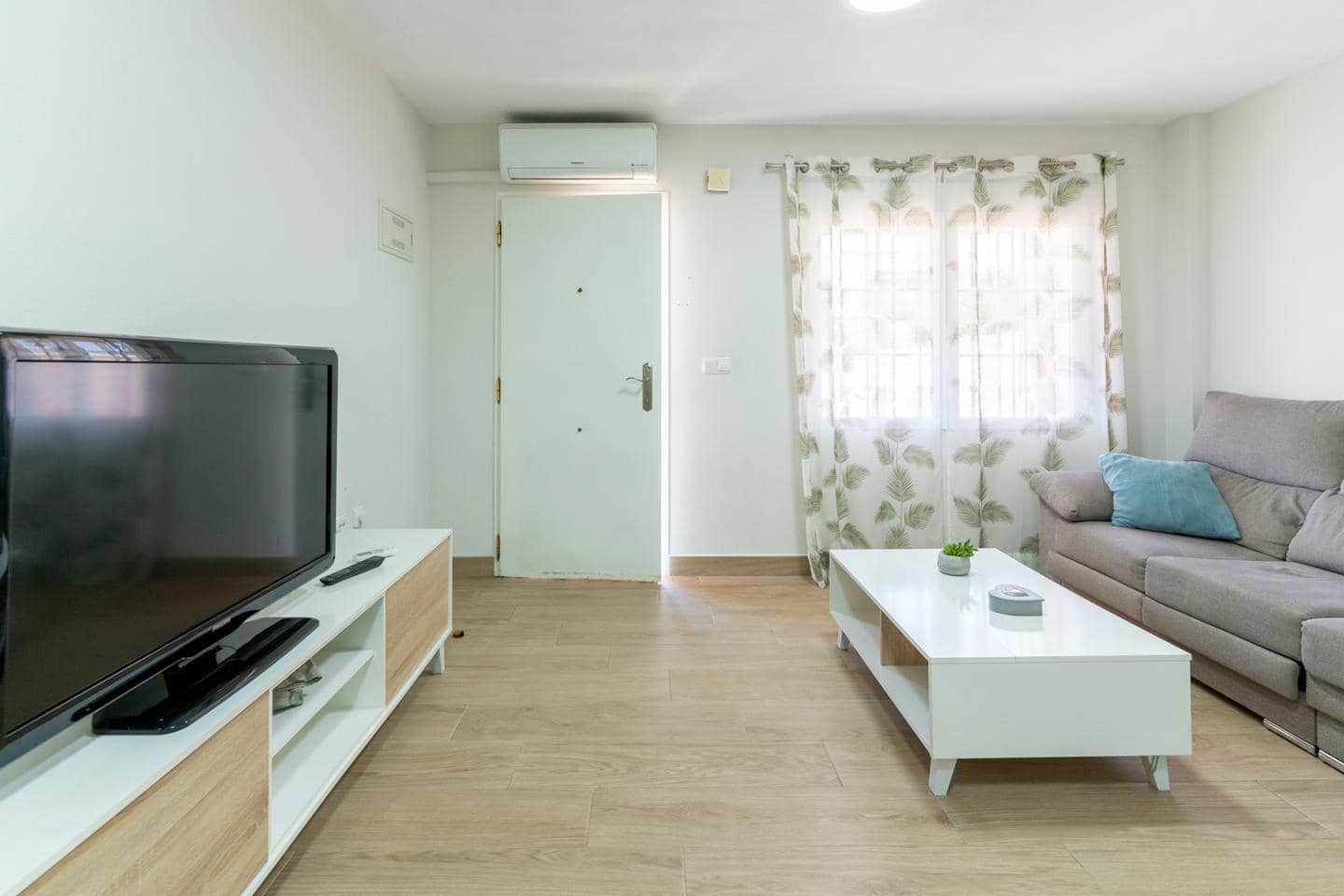 2 soveværelse Bungalow til salg i Gran Alacant med swimmingpool - € 249.900 (Ref: 9103581)