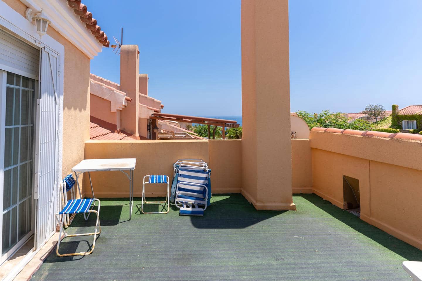 2 soveværelse Bungalow til salg i Gran Alacant med swimmingpool - € 249.900 (Ref: 9103581)