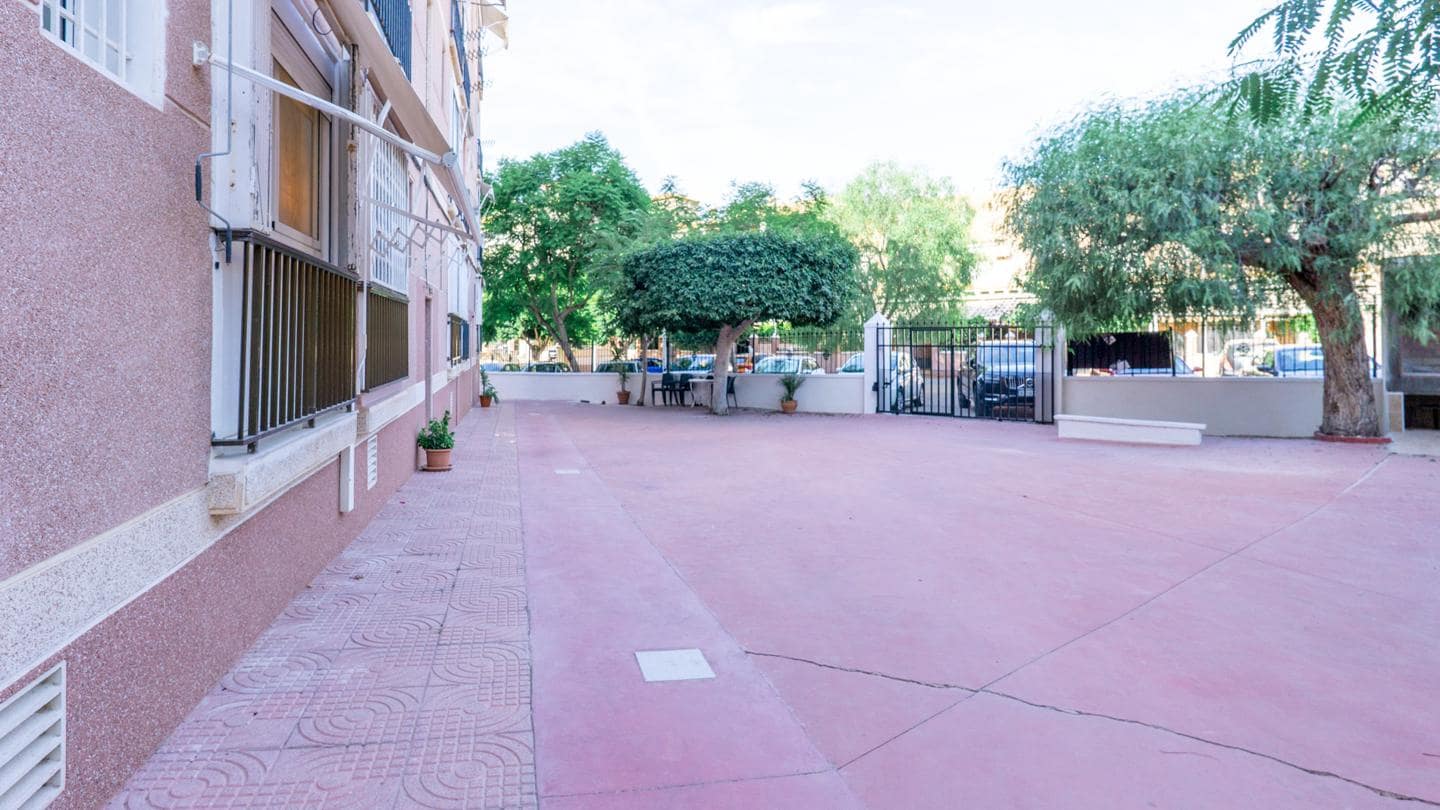 1 bedroom Flat for sale in Santa Pola - € 159,000 (Ref: 9164109)