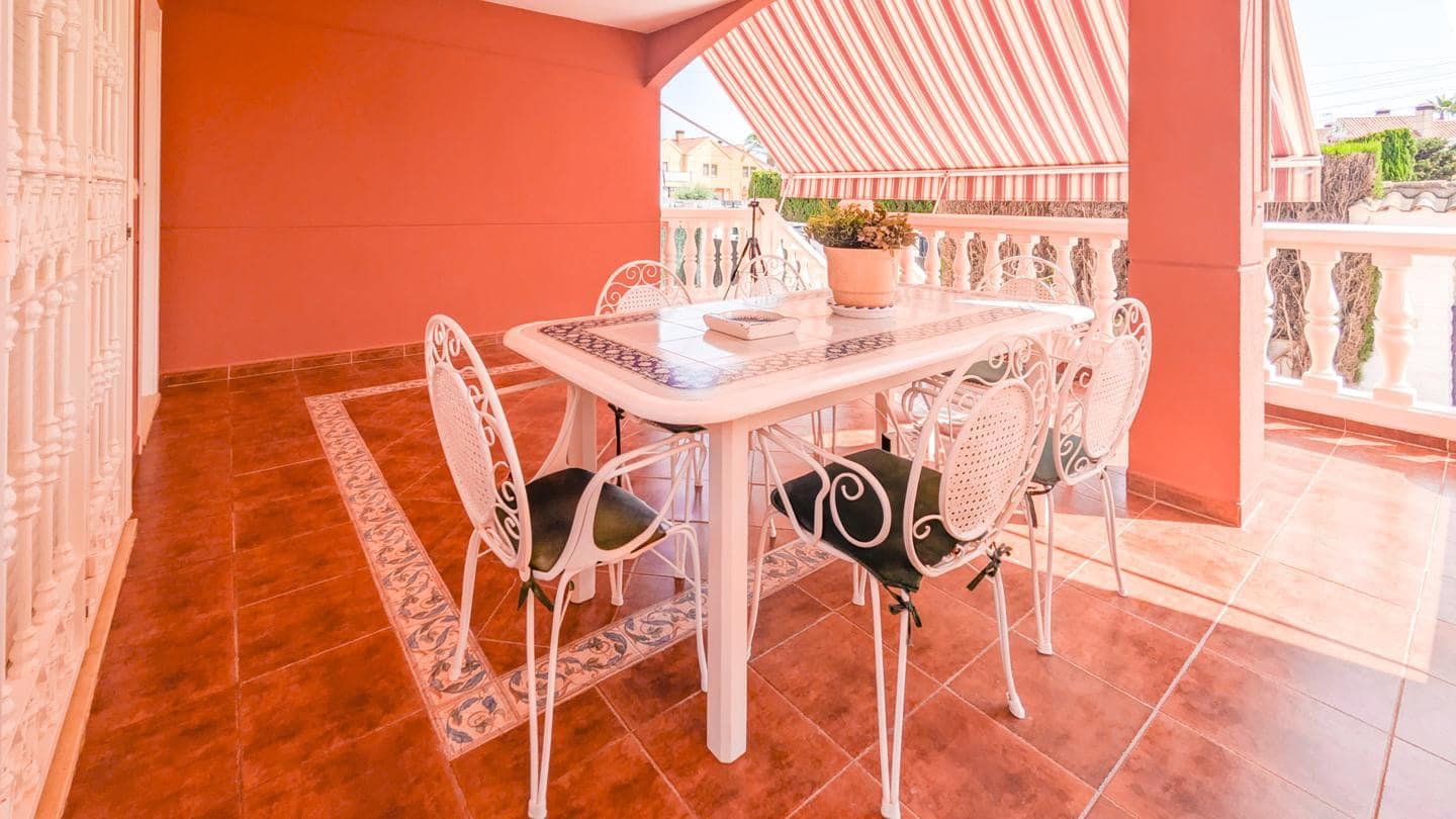 5 soverom Villa til salgs i Elche / Elx med svømmebasseng - € 516 000 (Ref: 9175533)