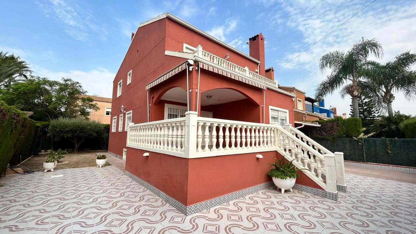 5 soverom Villa til salgs i Elche / Elx med svømmebasseng - € 516 000 (Ref: 9175533)