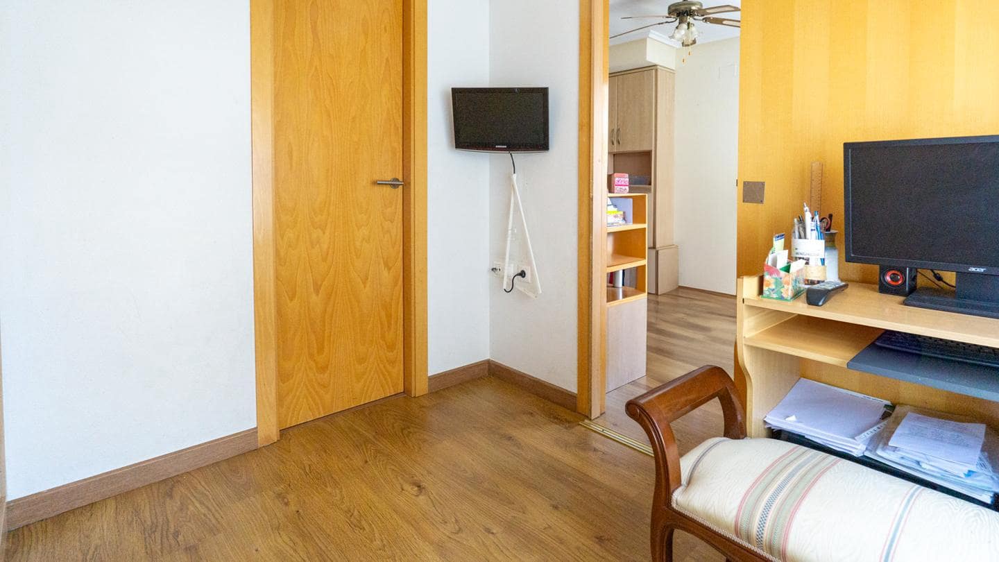 2 bedroom Flat for sale in Santa Pola - € 160,000 (Ref: 9181940)