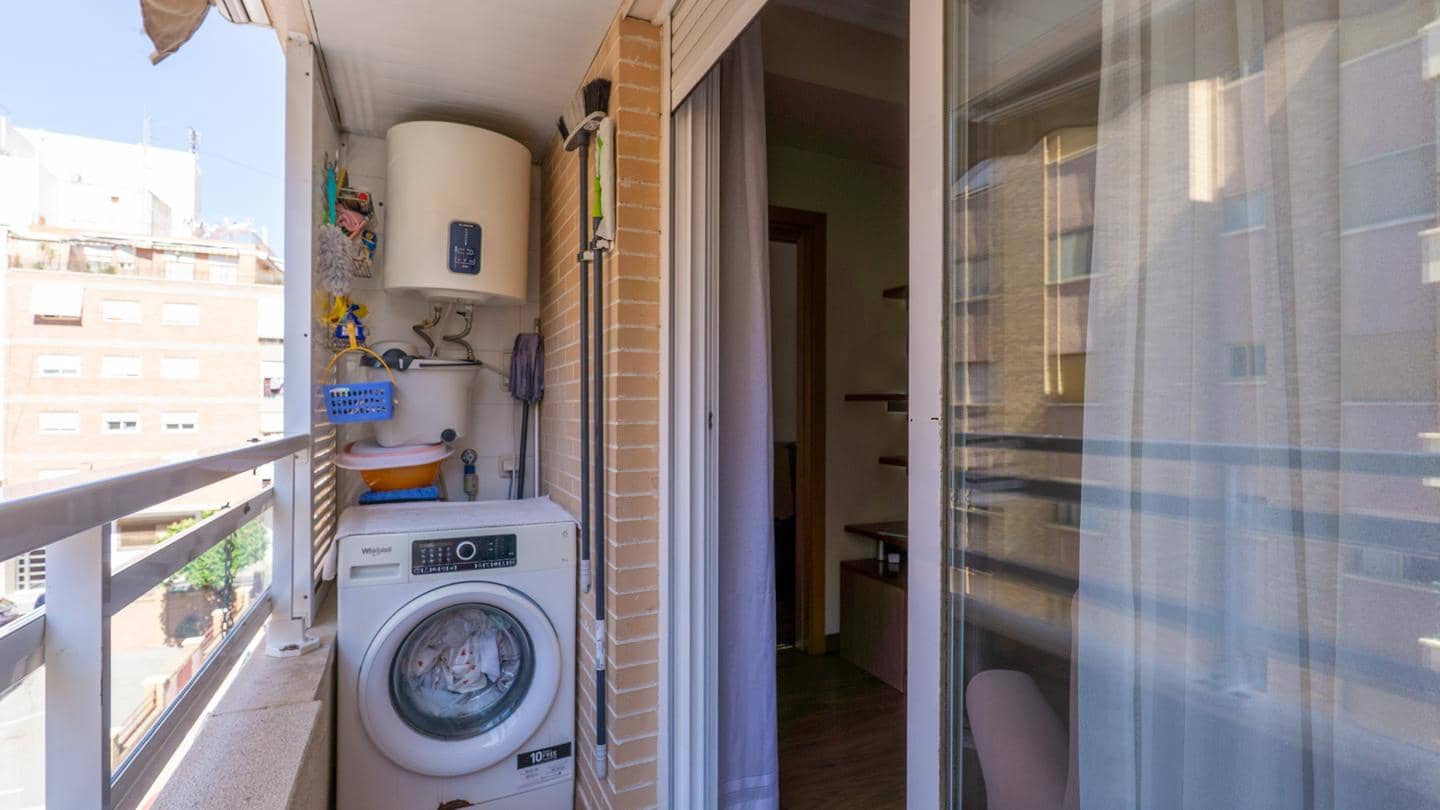 2 bedroom Flat for sale in Santa Pola - € 160,000 (Ref: 9181940)