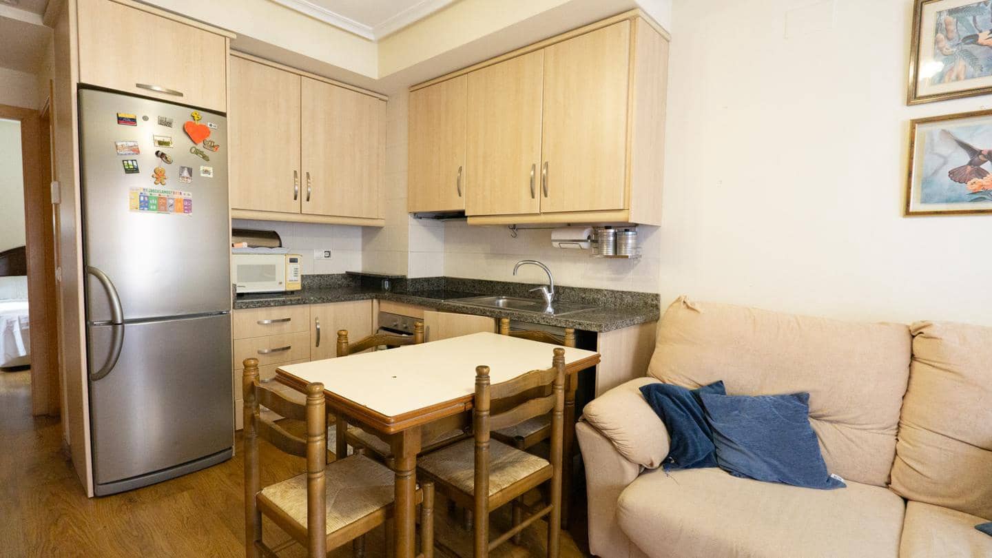 2 bedroom Flat for sale in Santa Pola - € 160,000 (Ref: 9181940)