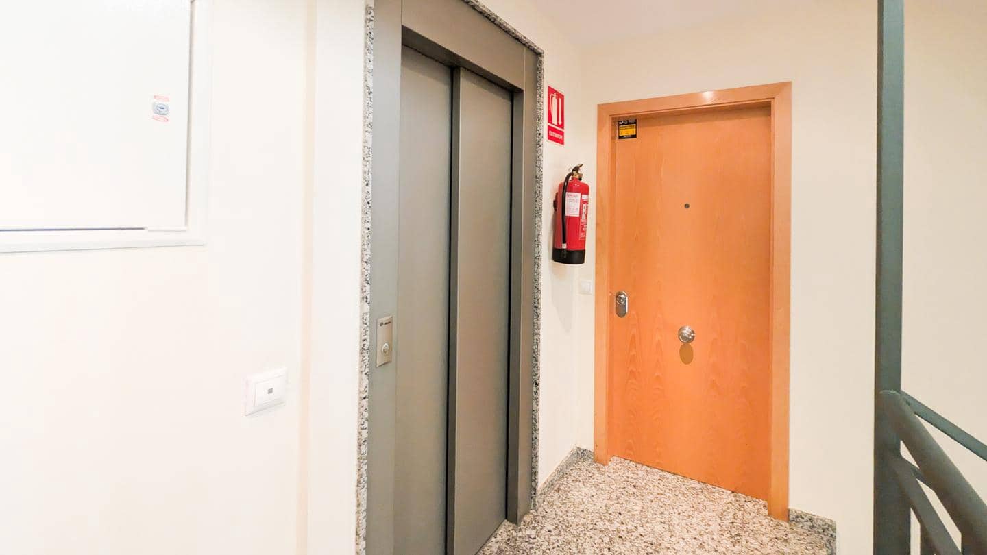 2 bedroom Flat for sale in Santa Pola - € 160,000 (Ref: 9181940)