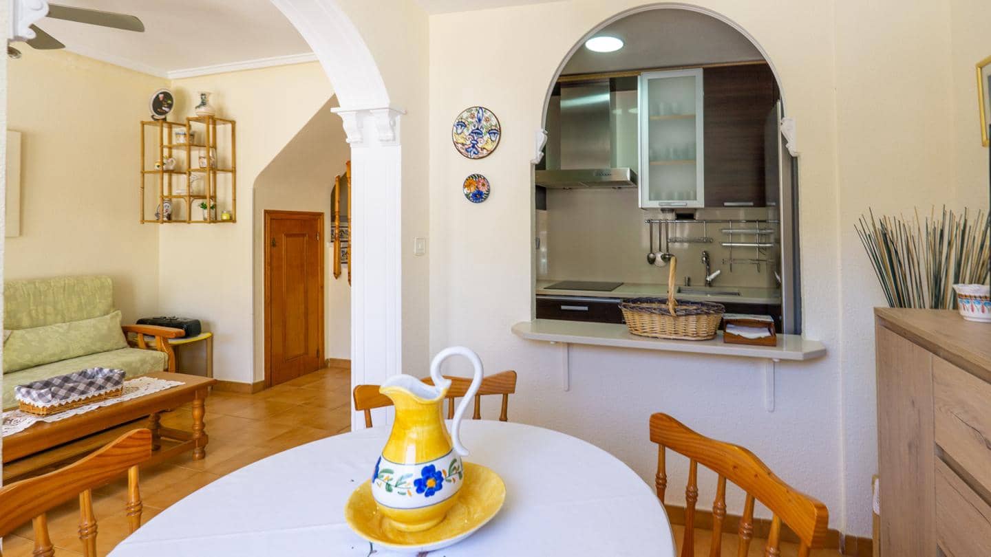 3 soveværelse Bungalow til salg i Santa Pola med swimmingpool - € 260.000 (Ref: 9219178)