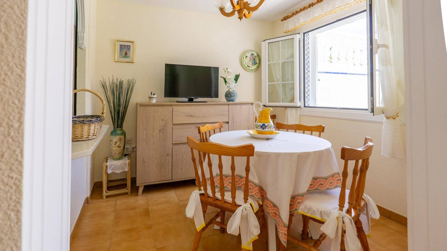 3 soveværelse Bungalow til salg i Santa Pola med swimmingpool - € 260.000 (Ref: 9219178)