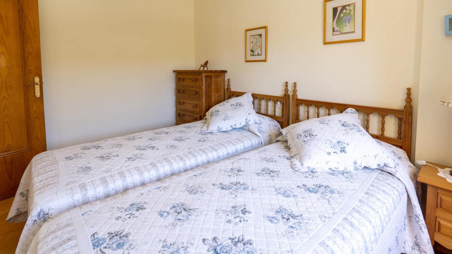 3 soveværelse Bungalow til salg i Santa Pola med swimmingpool - € 260.000 (Ref: 9219178)