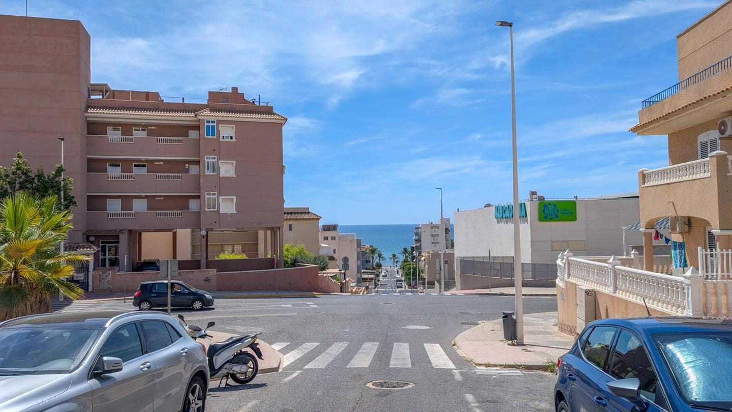 3 soveværelse Bungalow til salg i Santa Pola med swimmingpool - € 260.000 (Ref: 9219178)