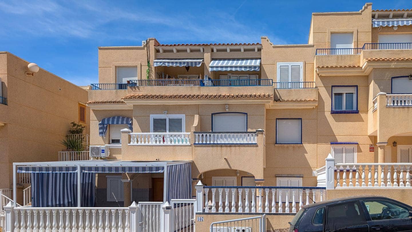 3 soveværelse Bungalow til salg i Santa Pola med swimmingpool - € 260.000 (Ref: 9219178)