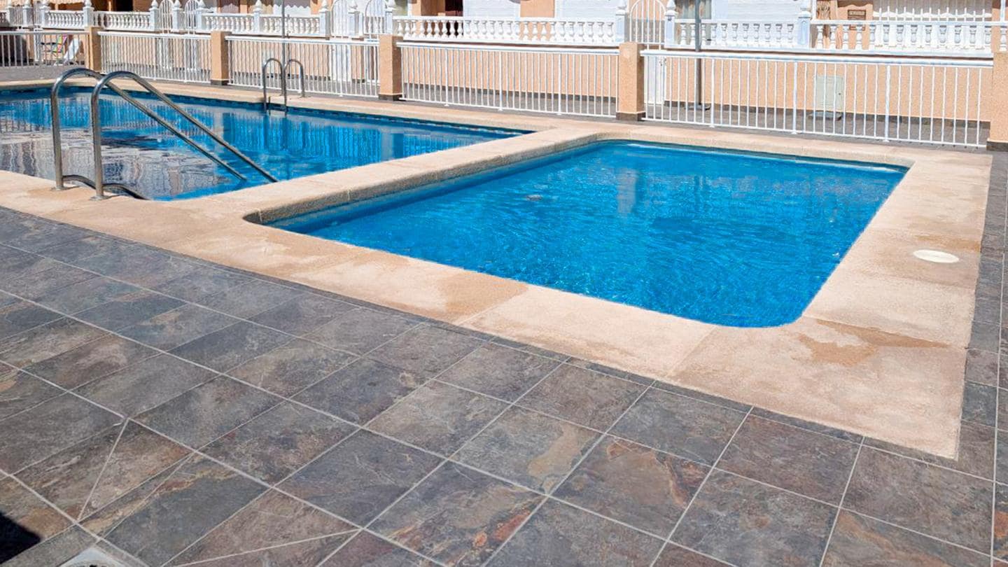 4 quarto Bungalow para venda em Santa Pola com piscina - 219 900 € (Ref: 9237859)