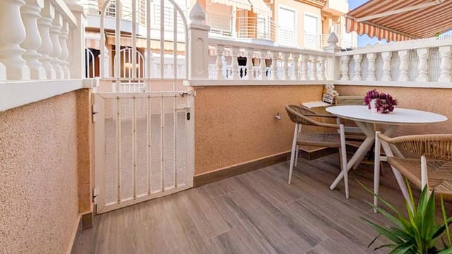 4 soveværelse Bungalow til salg i Playa Tamarit - Playa Lissa, Santa Pola med swimmingpool - € 199.900 (Ref: 9237859)