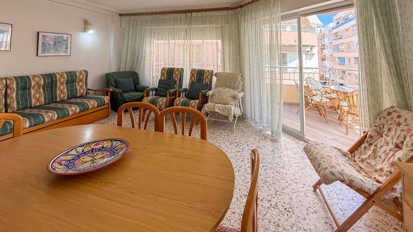 3 bedroom Flat for sale in Torrevieja - € 179,000 (Ref: 9311961)