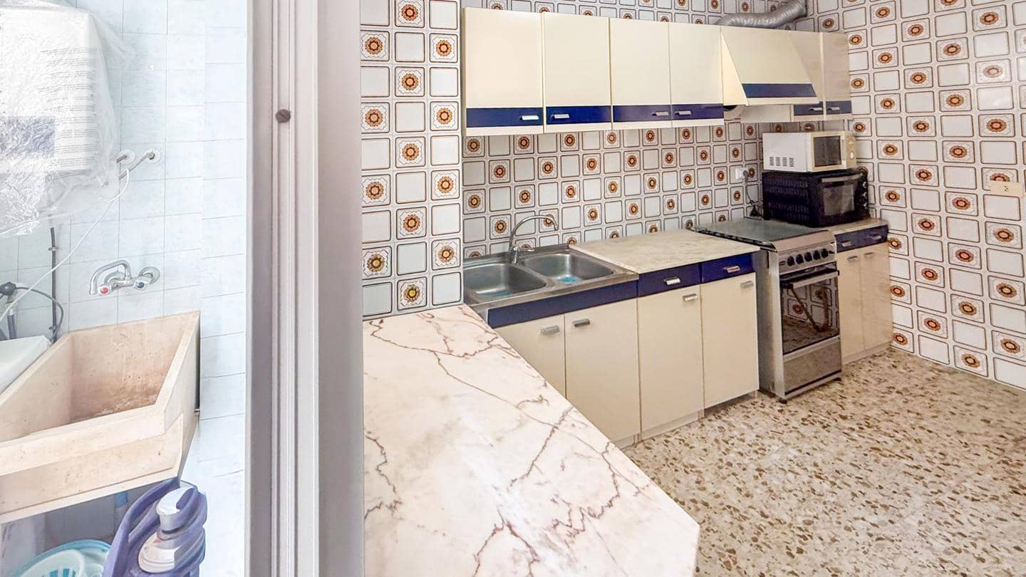 3 bedroom Flat for sale in Torrevieja - € 179,000 (Ref: 9311961)