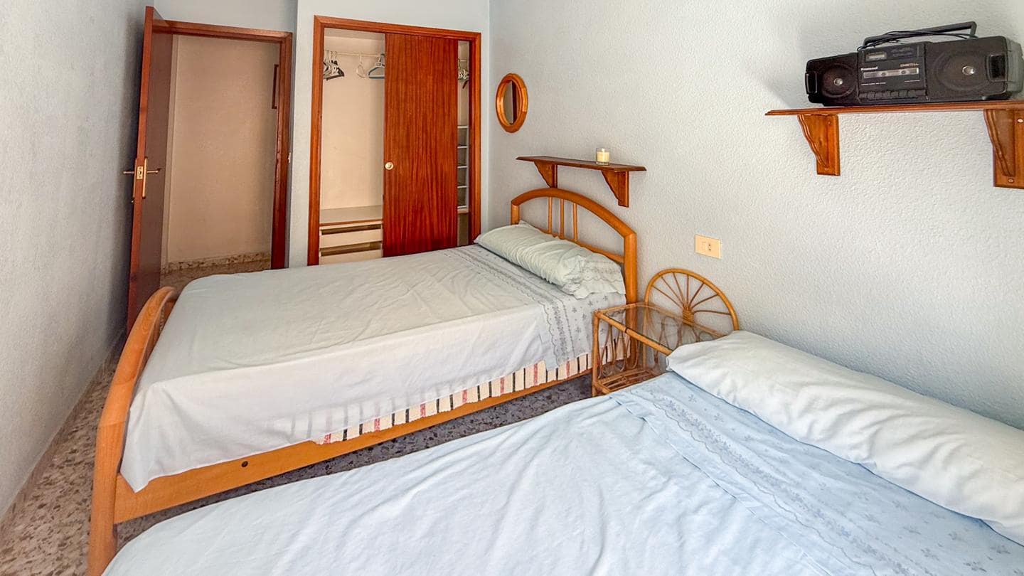 3 bedroom Flat for sale in Torrevieja - € 179,000 (Ref: 9311961)