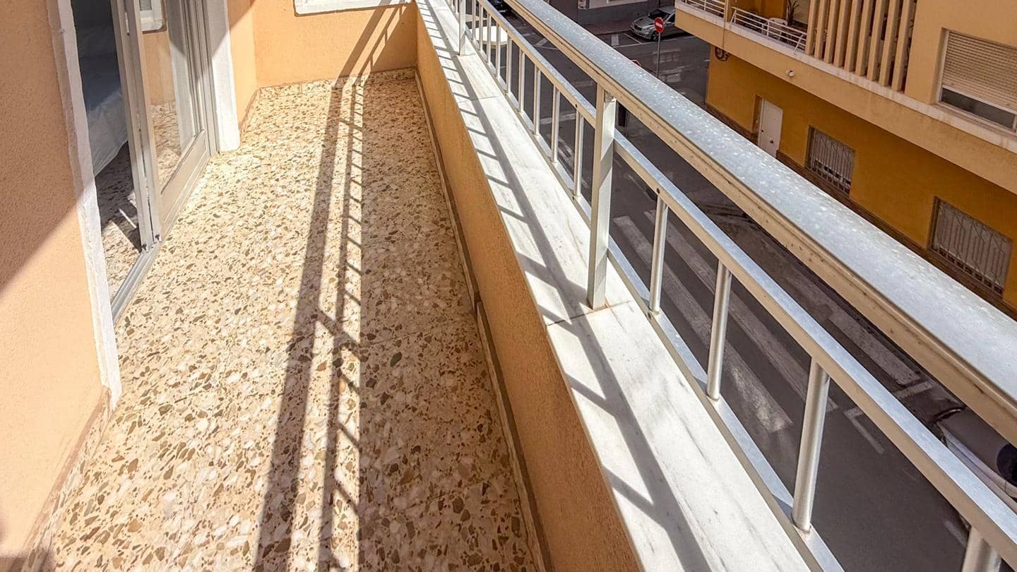 3 bedroom Flat for sale in Torrevieja - € 179,000 (Ref: 9311961)