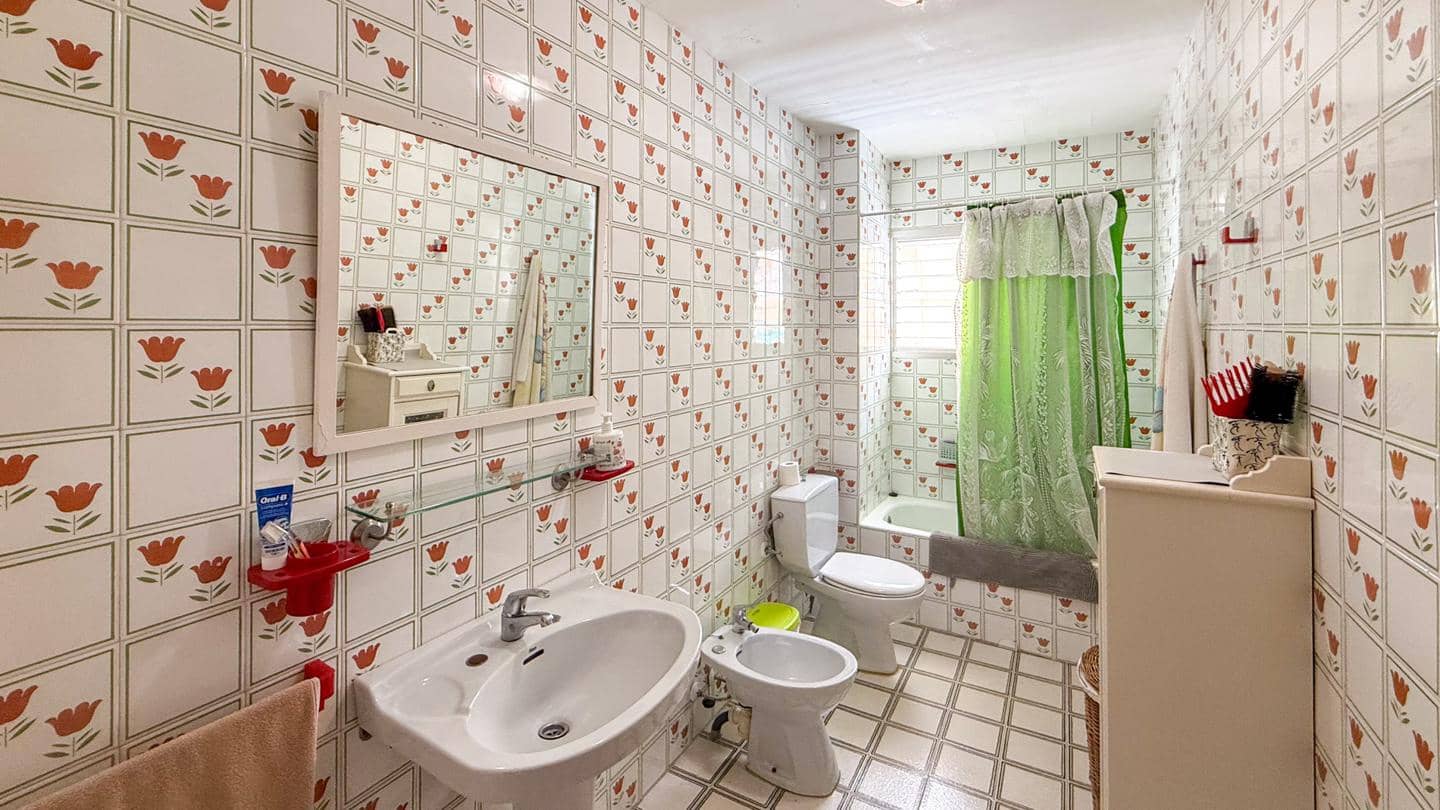 3 bedroom Flat for sale in Torrevieja - € 179,000 (Ref: 9311961)