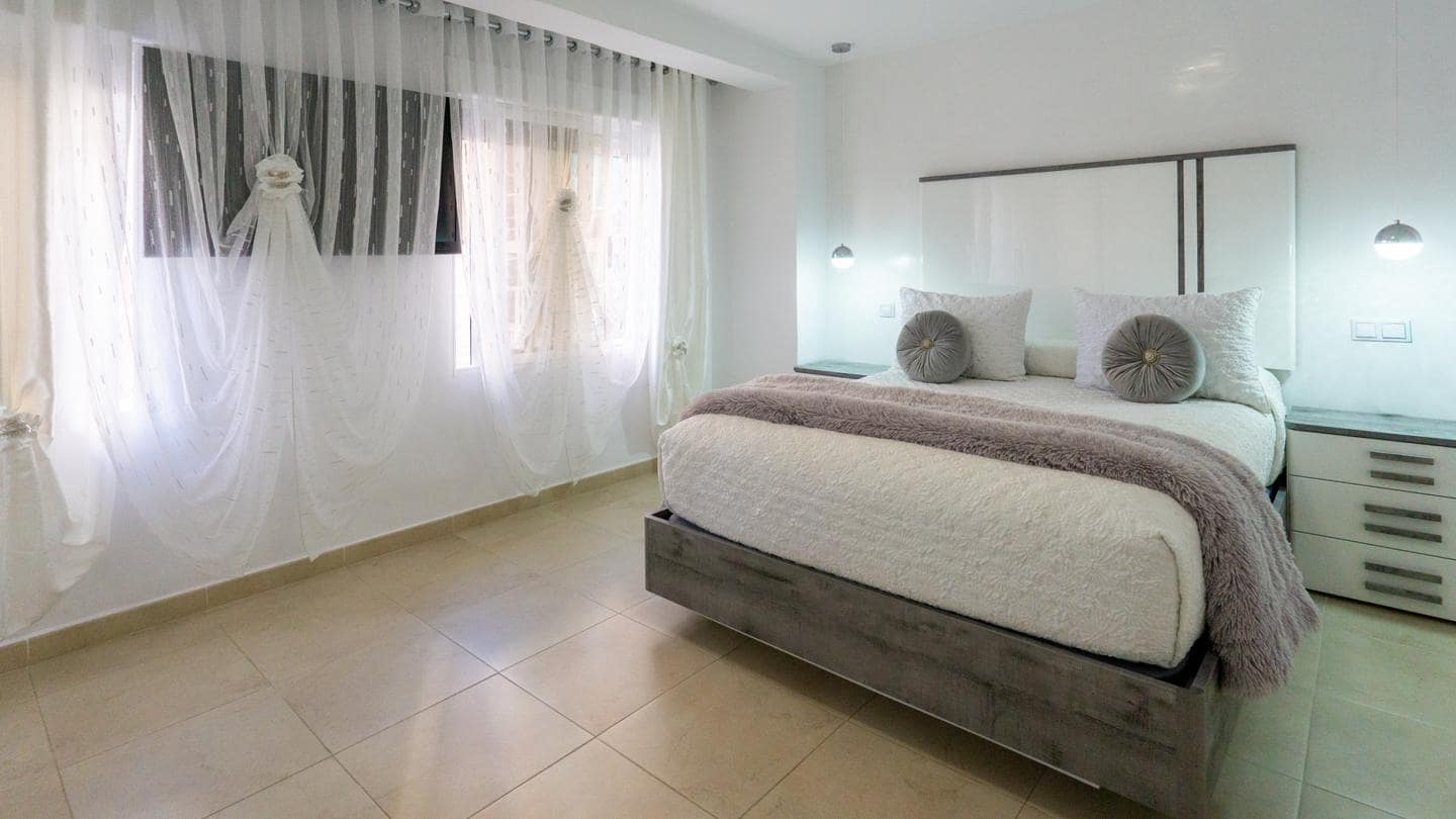 3 bedroom Flat for sale in Santa Pola - € 179,900 (Ref: 9335627)