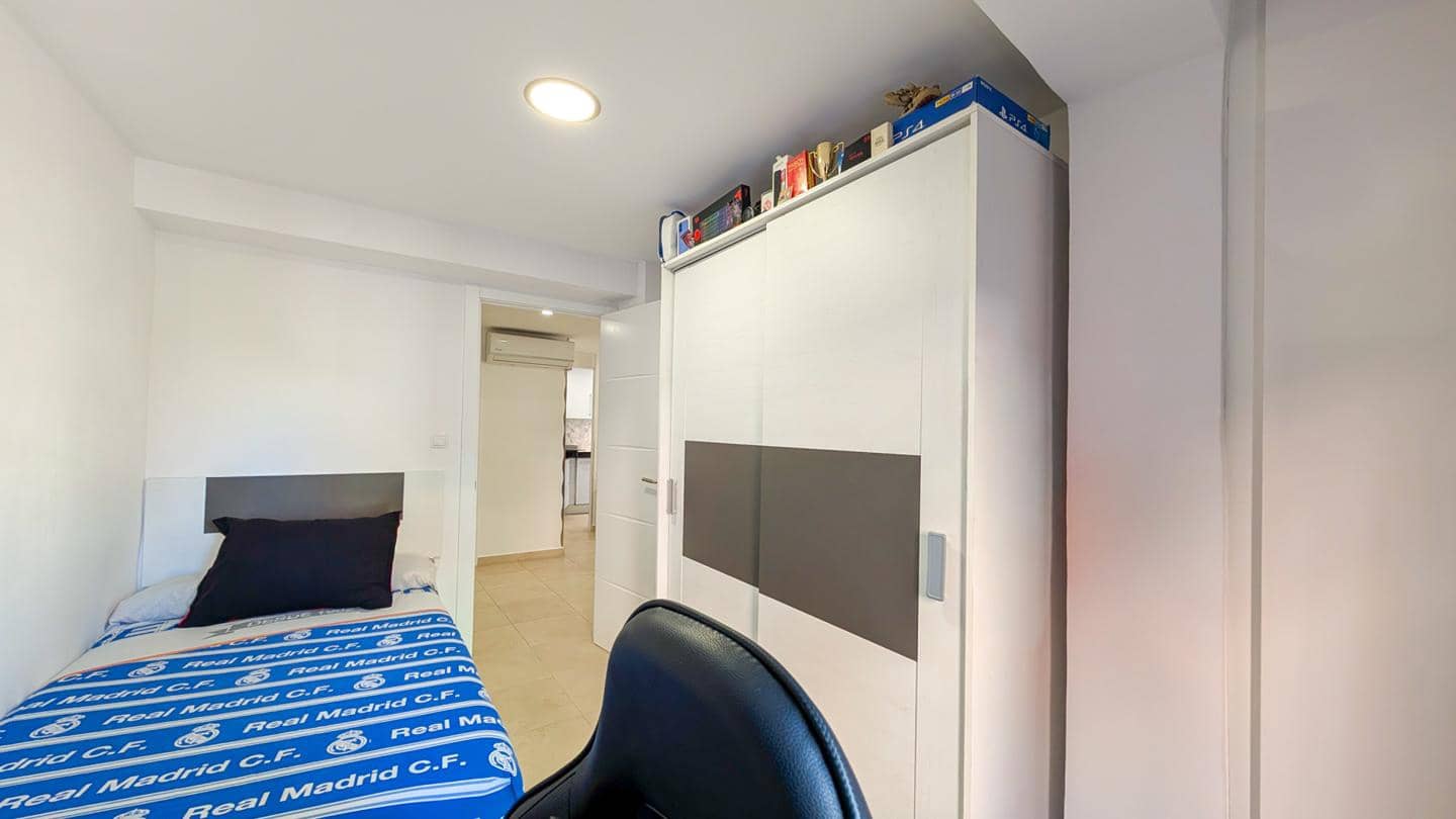 3 bedroom Flat for sale in Santa Pola - € 179,900 (Ref: 9335627)