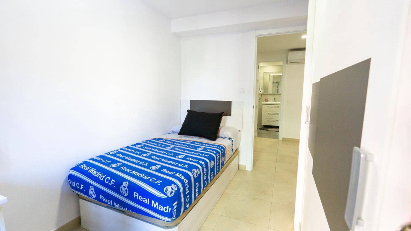 3 bedroom Flat for sale in Santa Pola - € 179,900 (Ref: 9335627)