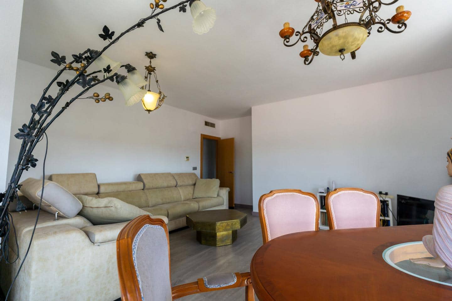 4 sypialnia Mieszkanie na sprzedaż w Elche / Elx z garażem - 249 000 € (Ref: 9363221)