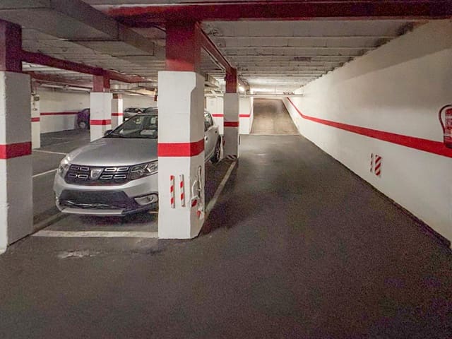 Garasje til salgs i Ensanche - Diputacion, Alicante by - € 40 000 (Ref: 9372314)