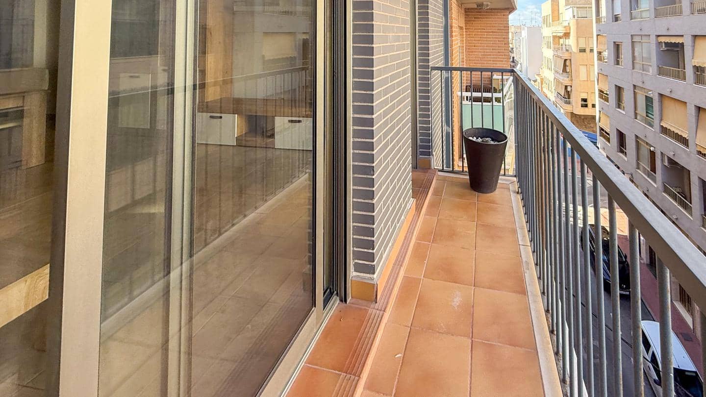 2 chambre Appartement à vendre à Santa Pola - 199 000 € (Ref: 9374044)