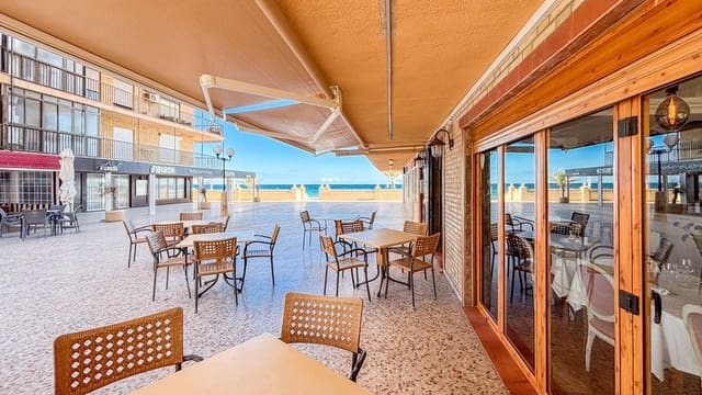 1 bedroom Business for sale in Arenales del Sol, Elche / Elx with garage - € 325,000 (Ref: 9374045)