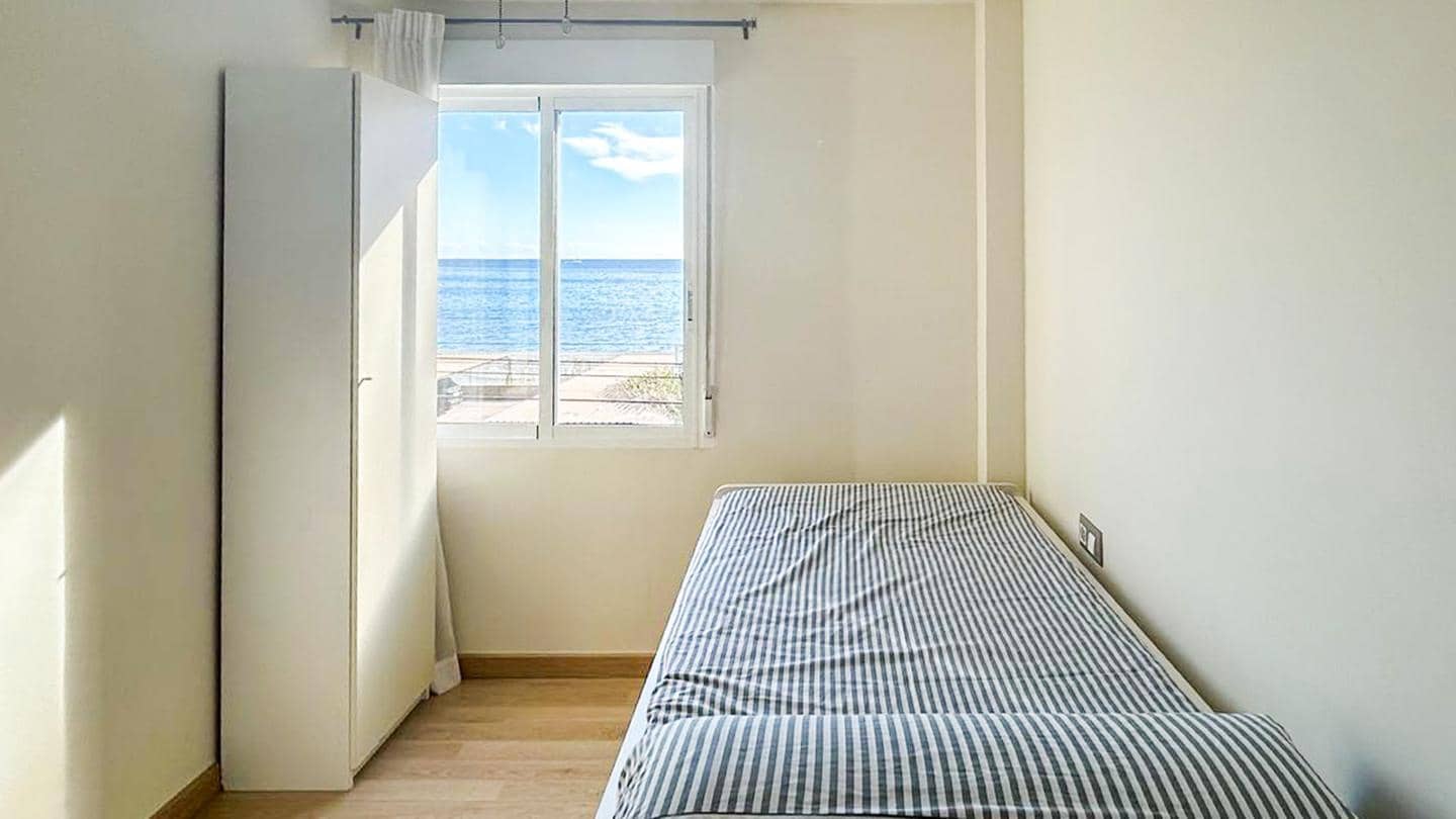 2 bedroom Flat for sale in Santa Pola with garage - € 360,000 (Ref: 9379741)