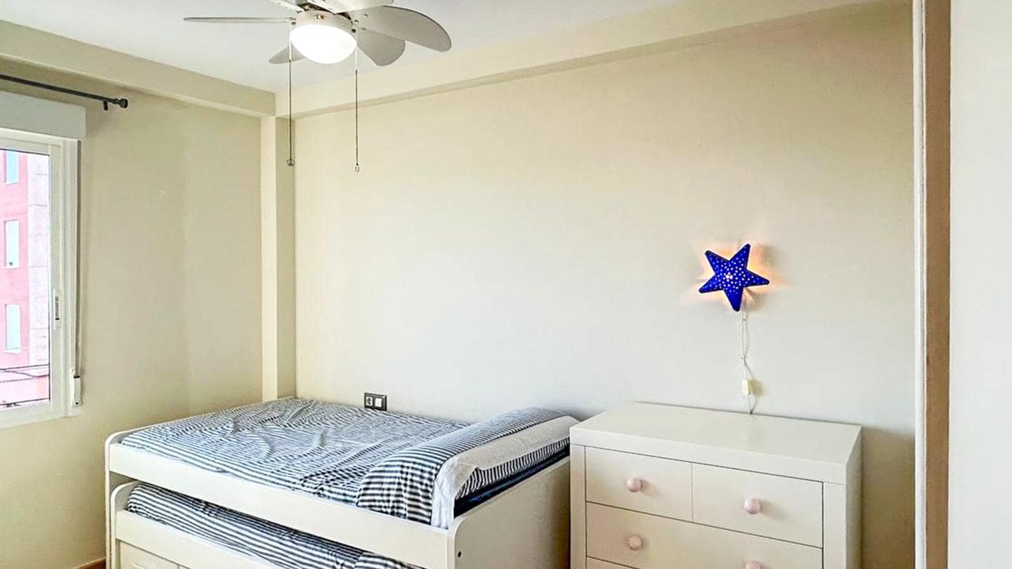 2 bedroom Flat for sale in Santa Pola with garage - € 360,000 (Ref: 9379741)