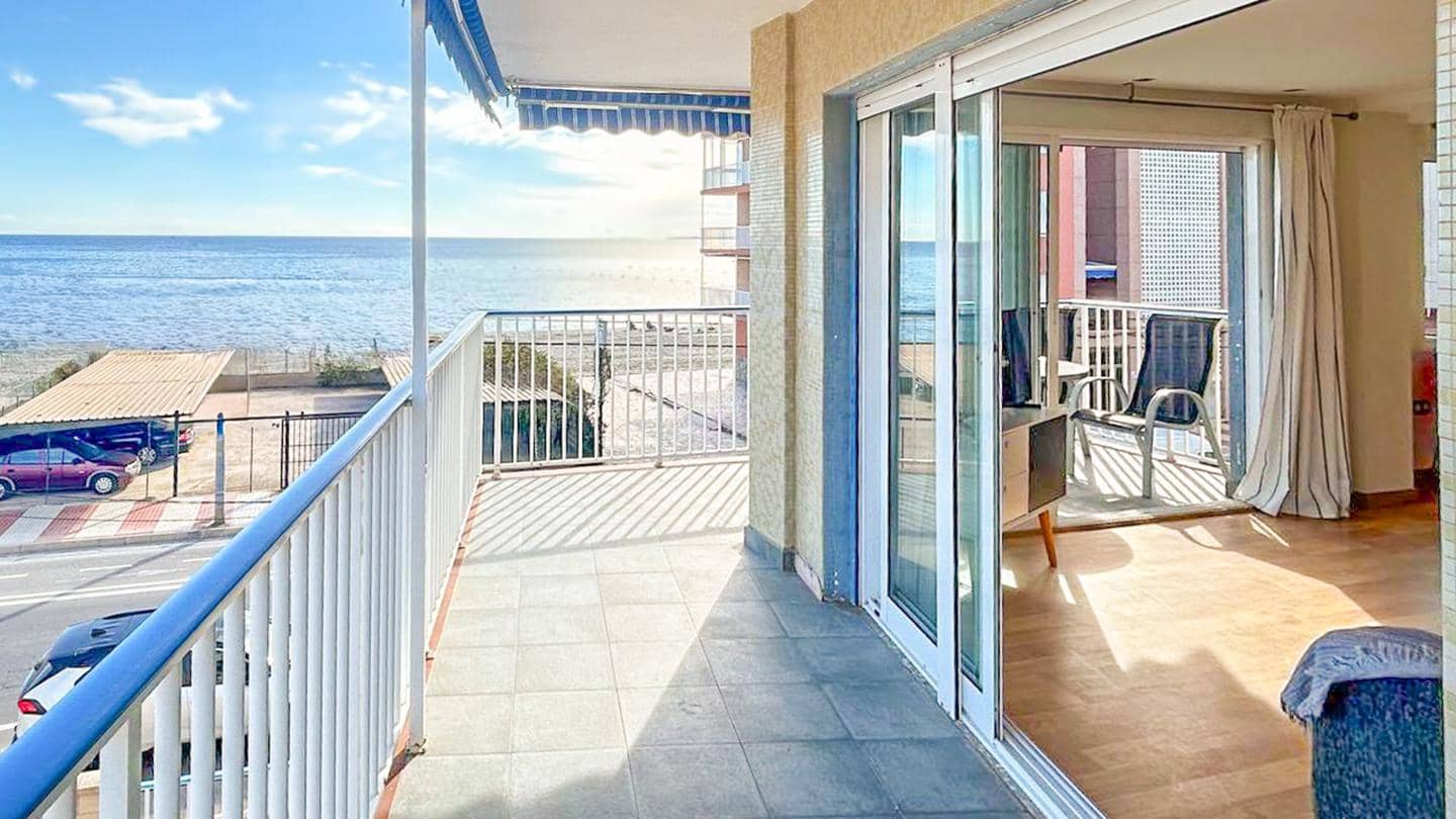 2 bedroom Flat for sale in Santa Pola with garage - € 360,000 (Ref: 9379741)