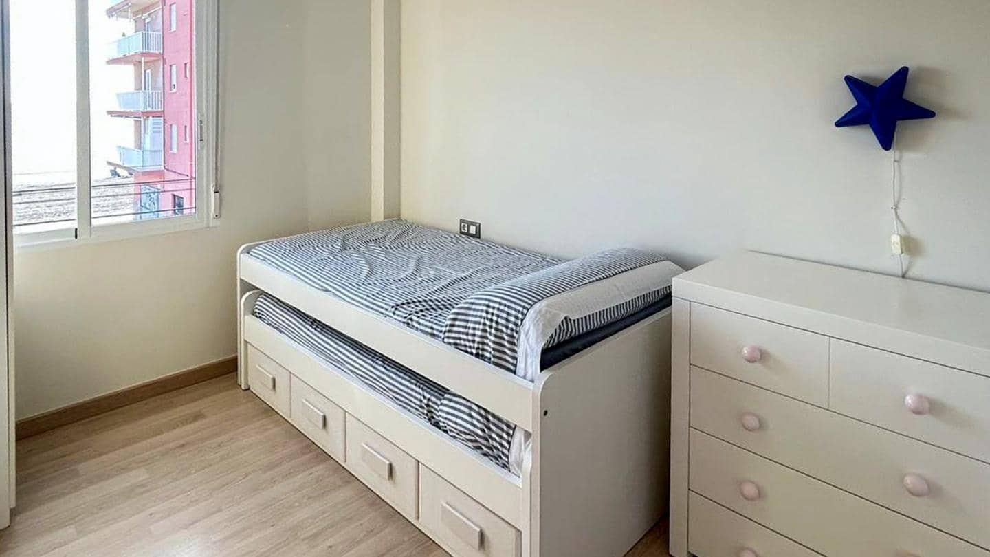 2 bedroom Flat for sale in Santa Pola with garage - € 360,000 (Ref: 9379741)