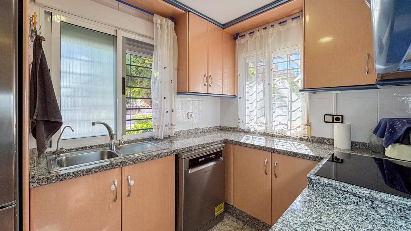 4 slaapkamer Bungalow te koop in Santa Pola - € 319.000 (Ref: 9383578)