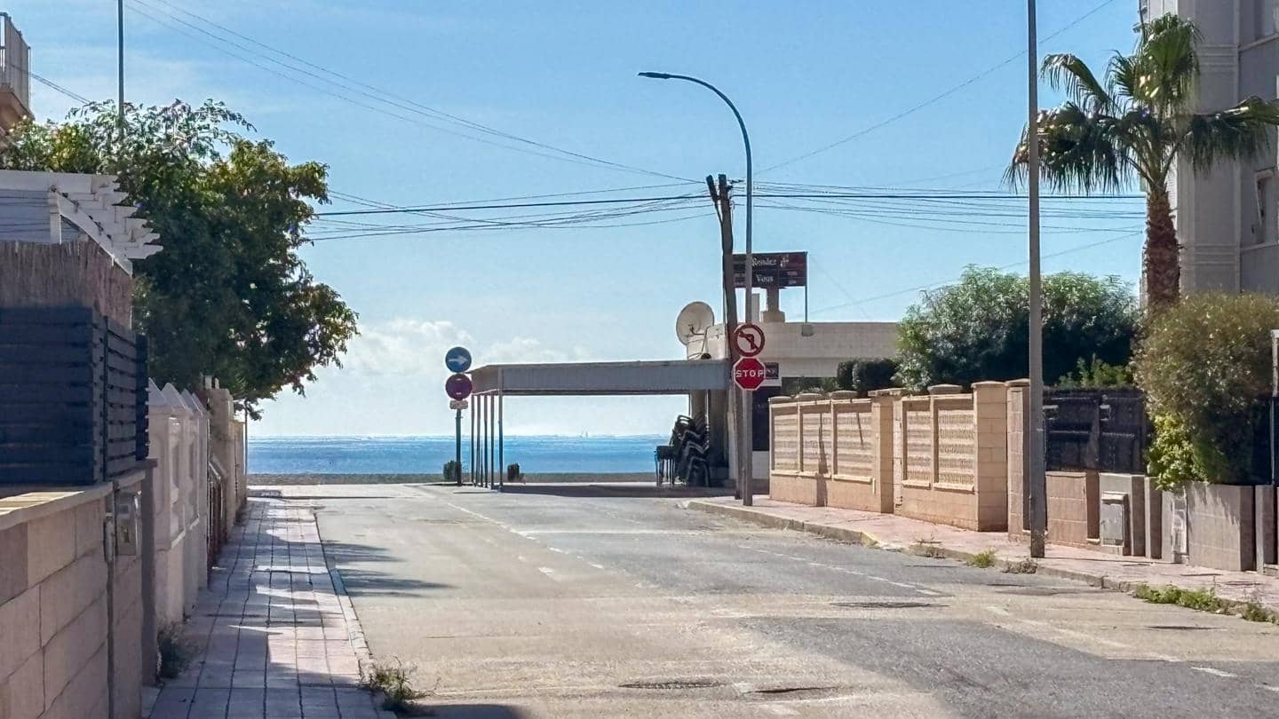 4 slaapkamer Bungalow te koop in Santa Pola - € 319.000 (Ref: 9383578)