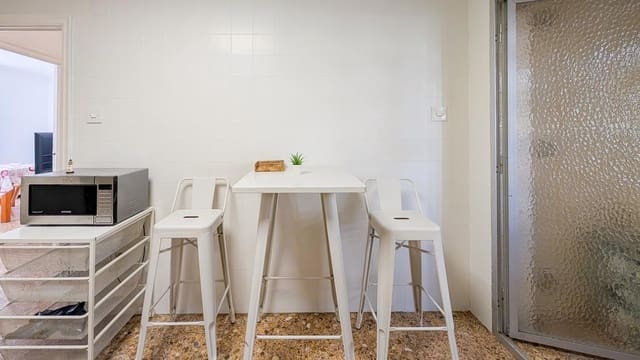 2 bedroom Flat for sale in Calas Santiago Bernabéu, Santa Pola - € 300,000 (Ref: 9388516)