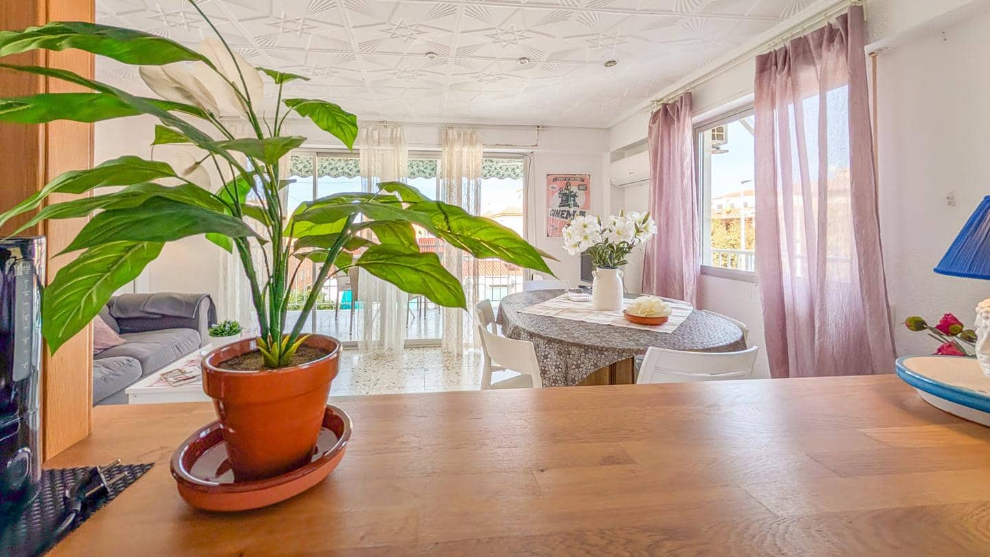 3 bedroom Flat for sale in Santa Pola with garage - € 230,000 (Ref: 9395324)